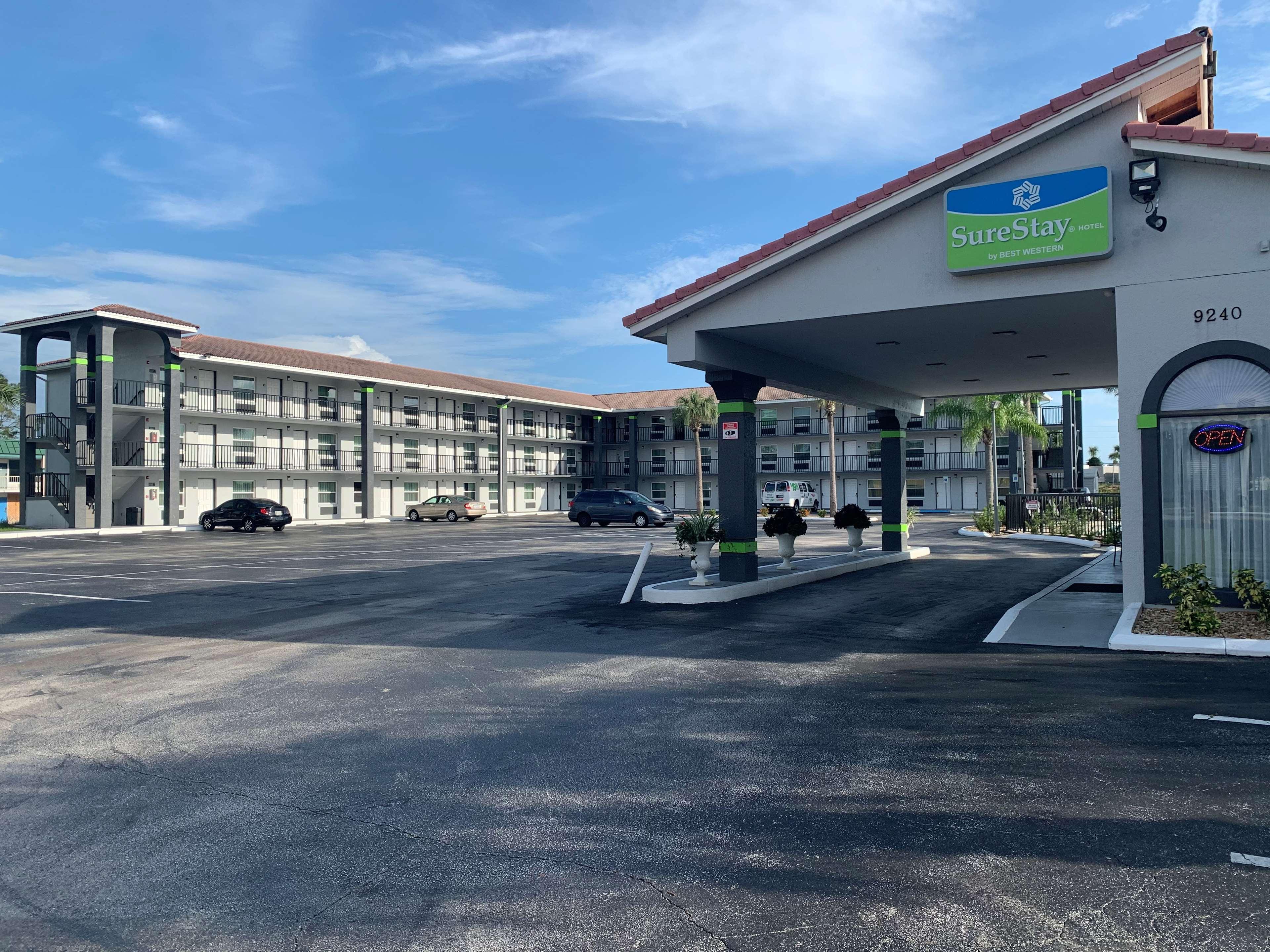 Best Western Bazarell Inn Montemorelos Exterior foto