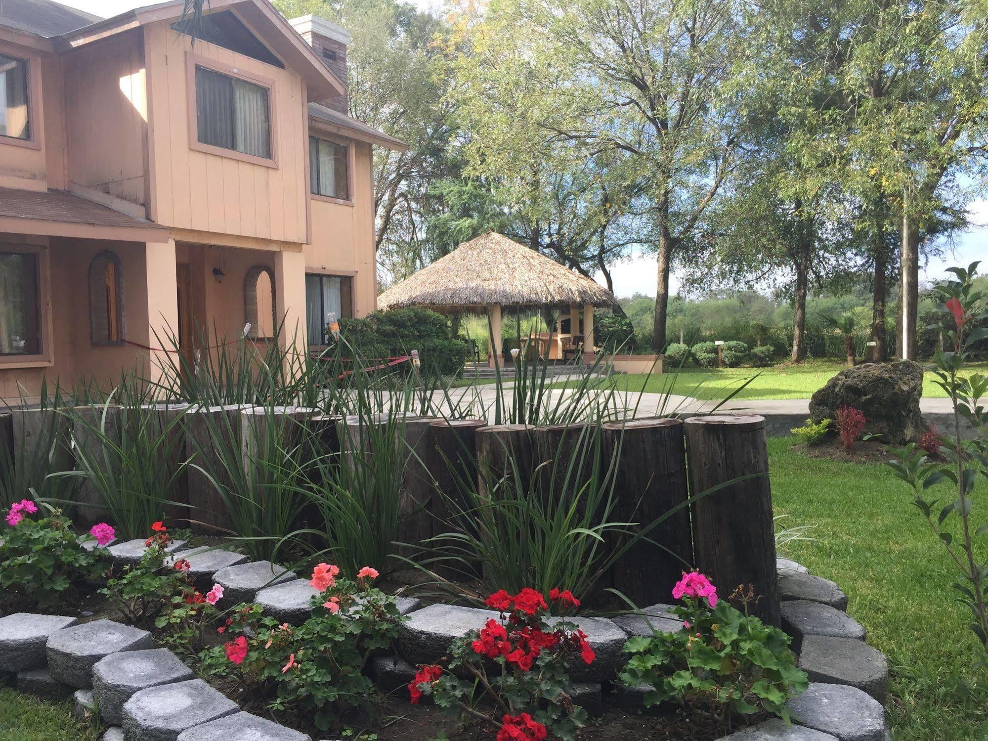 Best Western Bazarell Inn Montemorelos Exterior foto